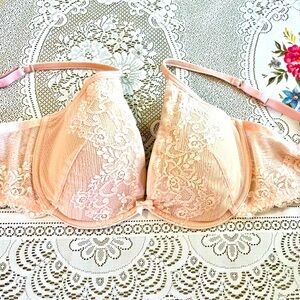 Betsey Johnson Pink Lace-Overlay Lightly-Padded Underwire Bra